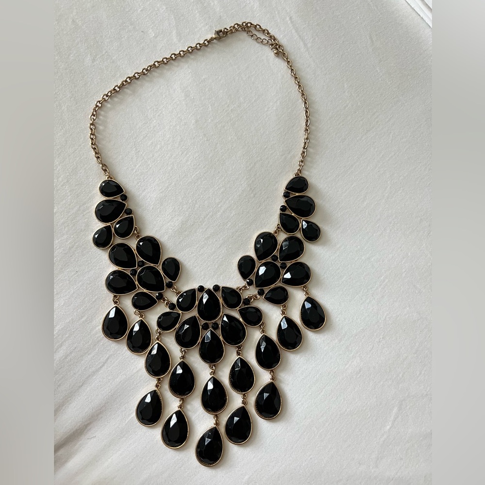 Forever 21 Black Statement Necklace - excellent condition
